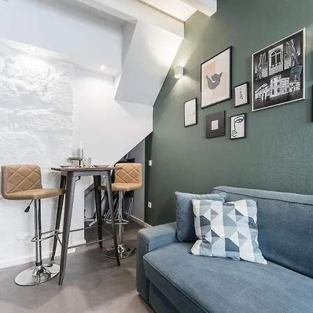 Alegria Duplex - Modern Apt In