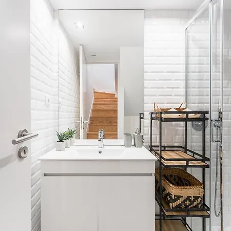 Apartment Alegria Duplex - Modern Apt In